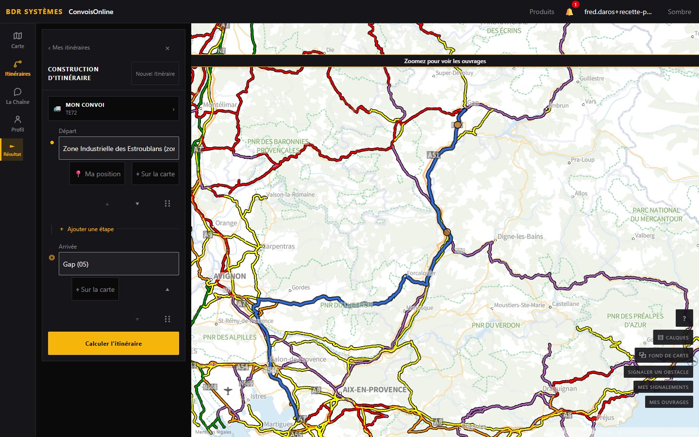 Panneau de construction de l'itinéraire Vitrolles → Gap : départ, arrivée, étapes et catégorie de réseau TE72